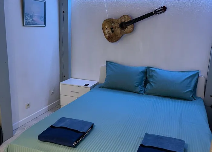 Appartement En Rez-De-Jardin