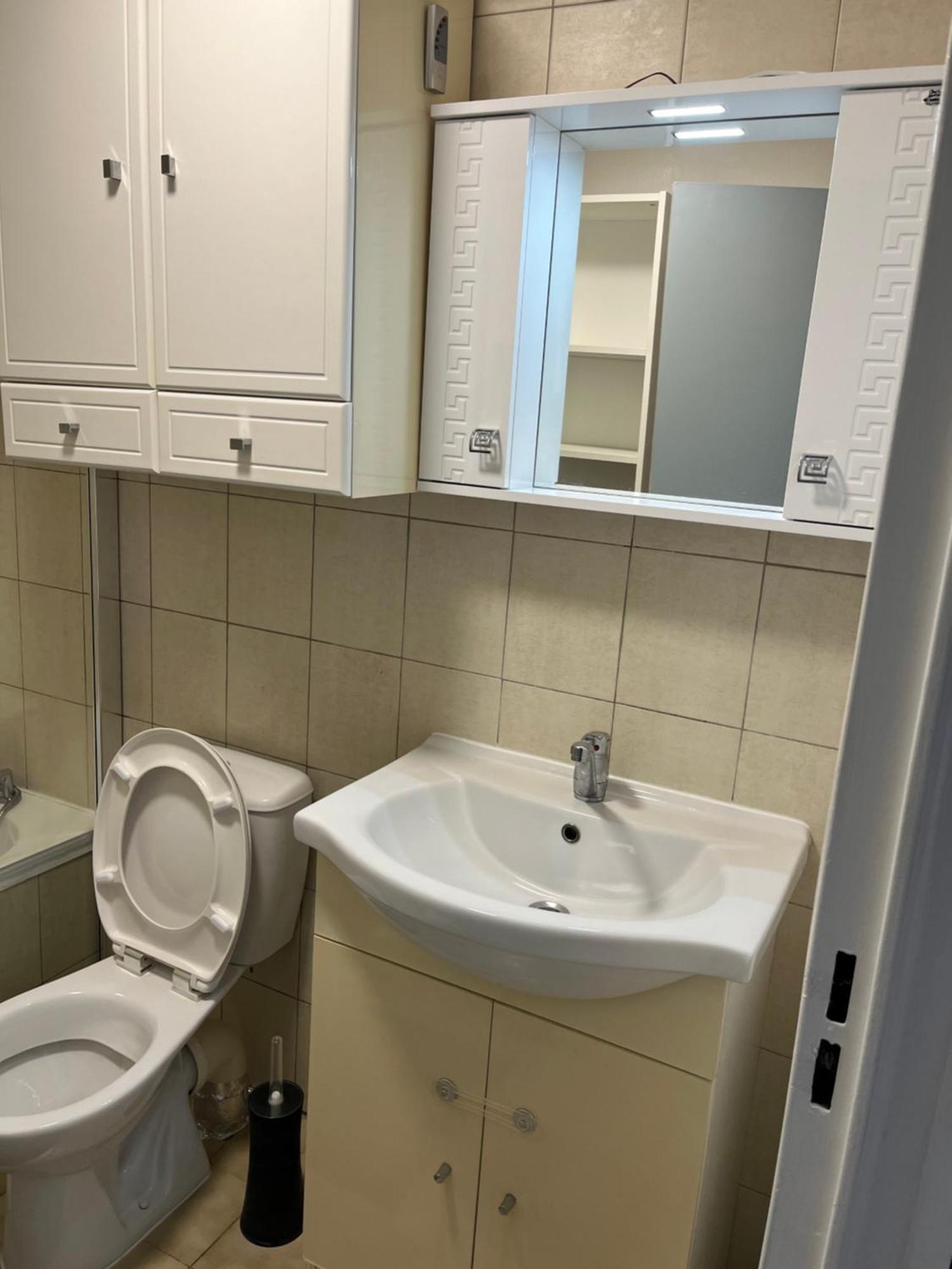 Appartamento En Rez-de-jardin Nizza